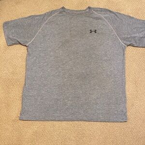 Under Armour Men's Heather Gray Short Sleeve Performance Tee